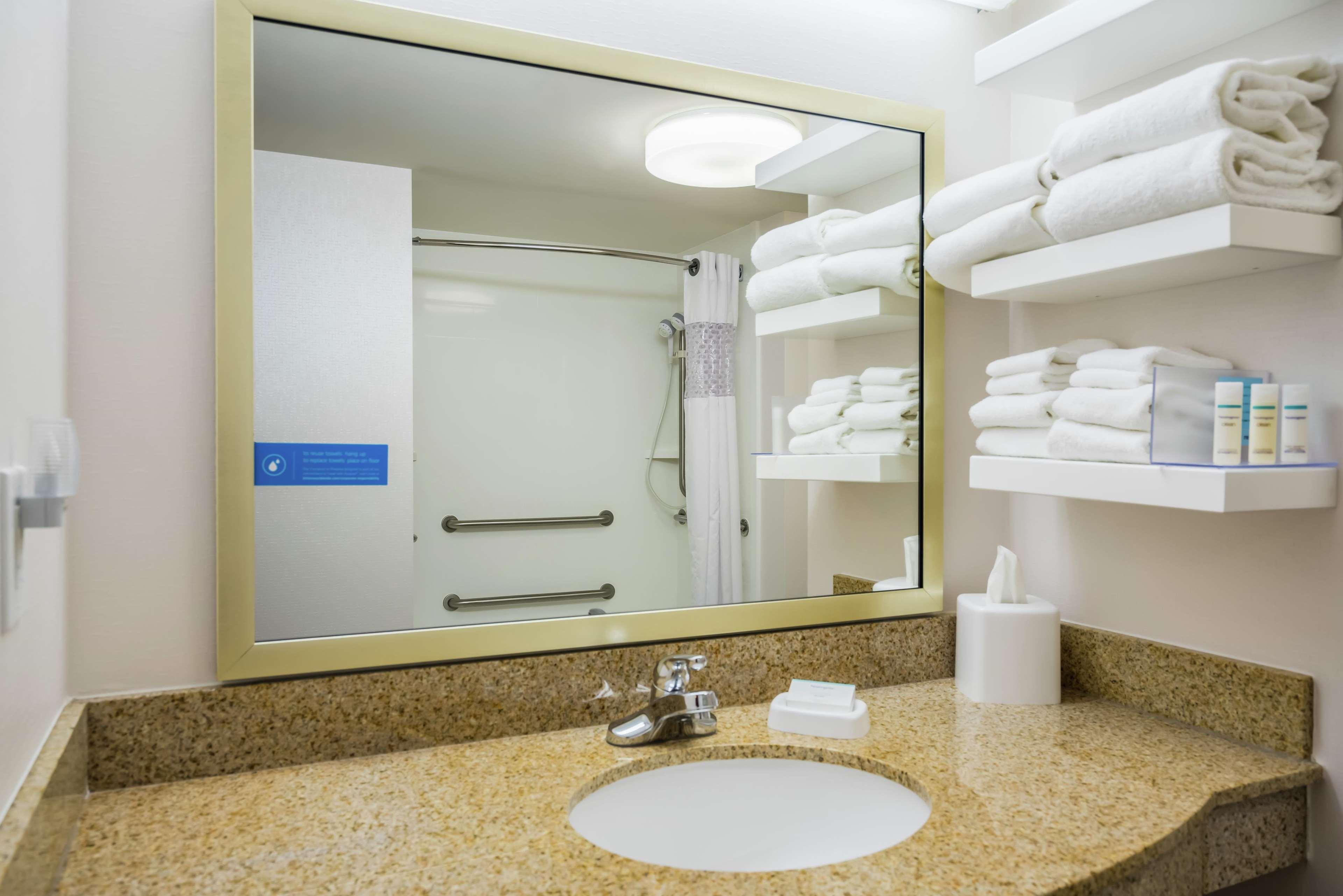 Hampton Inn Clifton Park Eksteriør billede