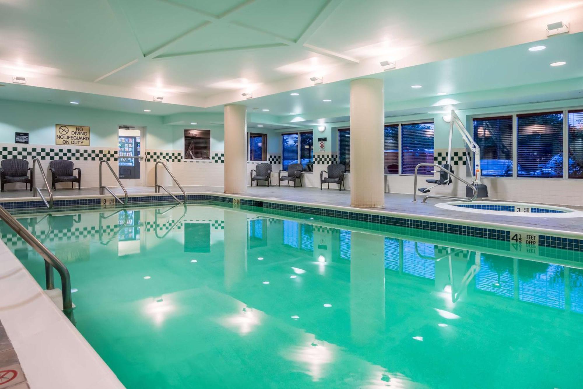 Hampton Inn Clifton Park Eksteriør billede